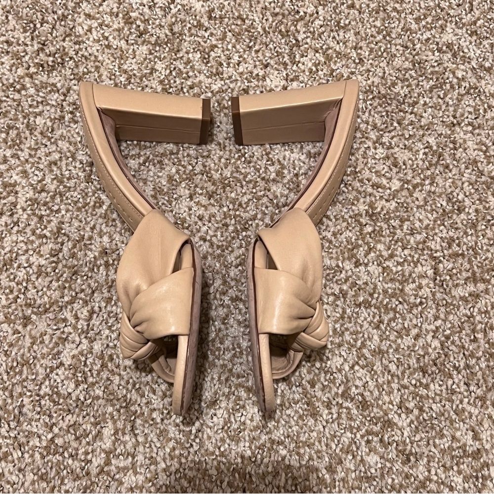 Veronica Beard Ganita Leather Knot Front Slip on High Heel Sandals Nude Size 6 - Picture 7 of 14